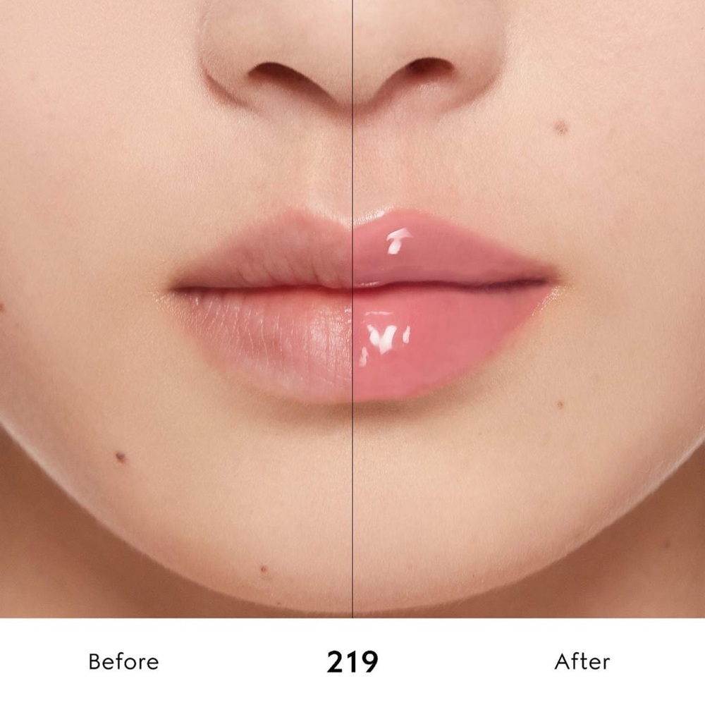 Gucci Hydrating Plumping Lip Gloss - Bertha Pink - Picture 4 of 8